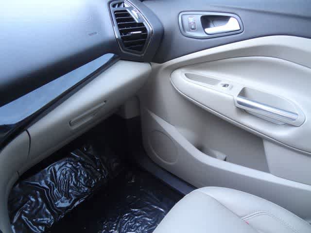 Used 2017 Ford Escape Titanium FWD image 36