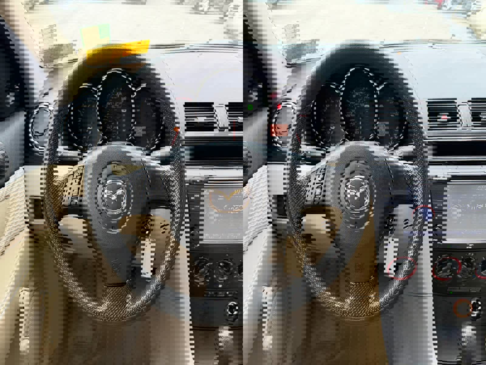 Used 2004 MAZDA MAZDA3 I image 14