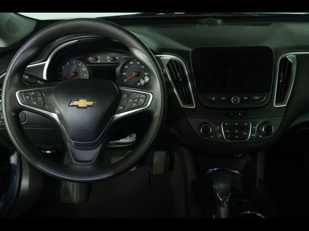 Used 2022 Chevrolet Malibu LT image 12