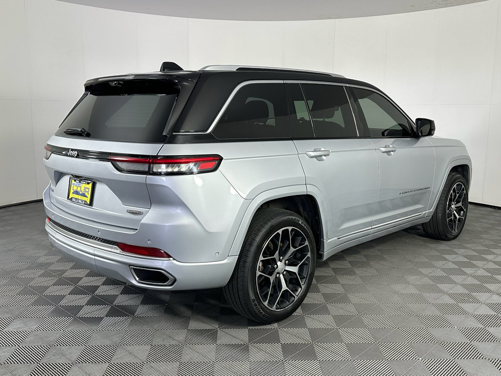 Used 2022 Jeep Grand Cherokee Summit AWD/4WD image 14