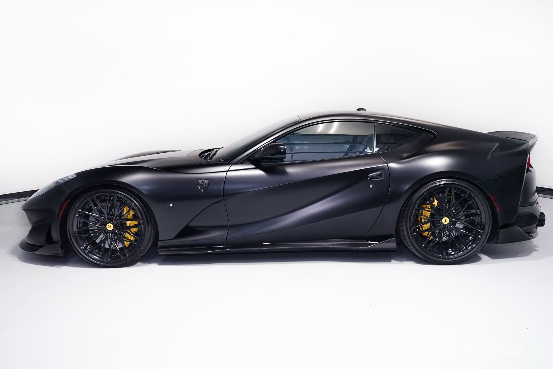 Used 2019 Ferrari 812 Superfast image 5