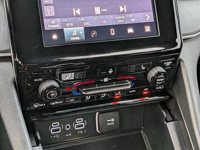 Used 2024 Jeep Grand Cherokee Altitude RWD image 14