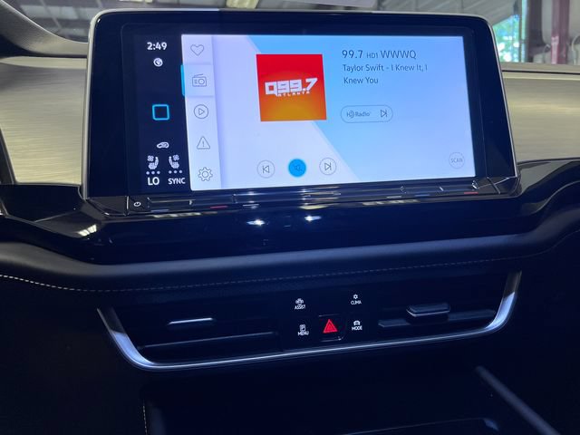 Certified 2024 Volkswagen Atlas Cross Sport SE w/ Panoramic Sunroof Package FWD image 25