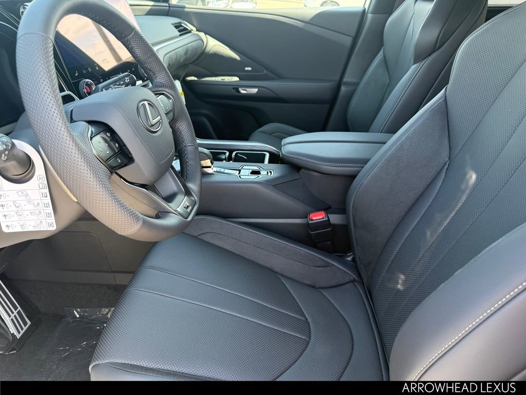 New 2026 Lexus TX 500h AWD image 12