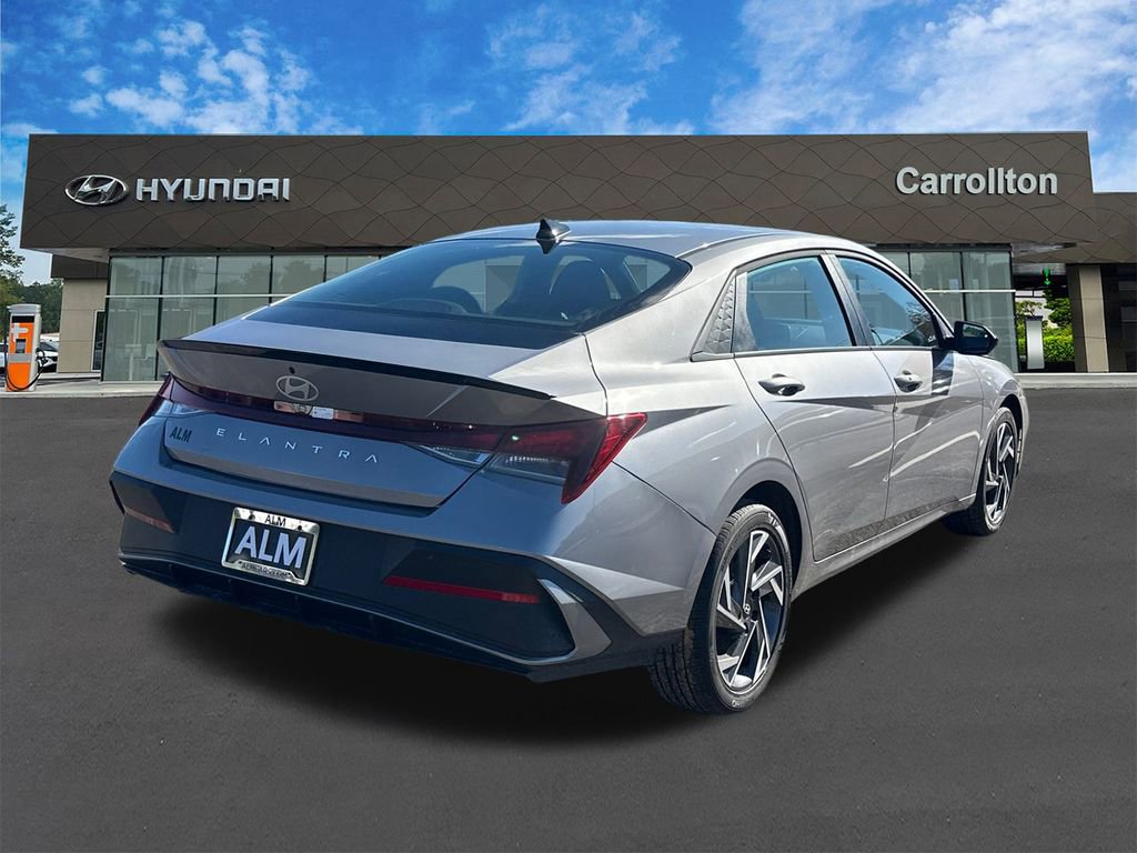 New 2025 Hyundai Elantra Sport image 5