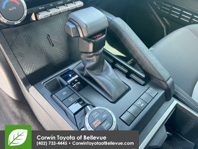 Certified 2025 Toyota Tacoma TRD Off-Road AWD/4WD image 22
