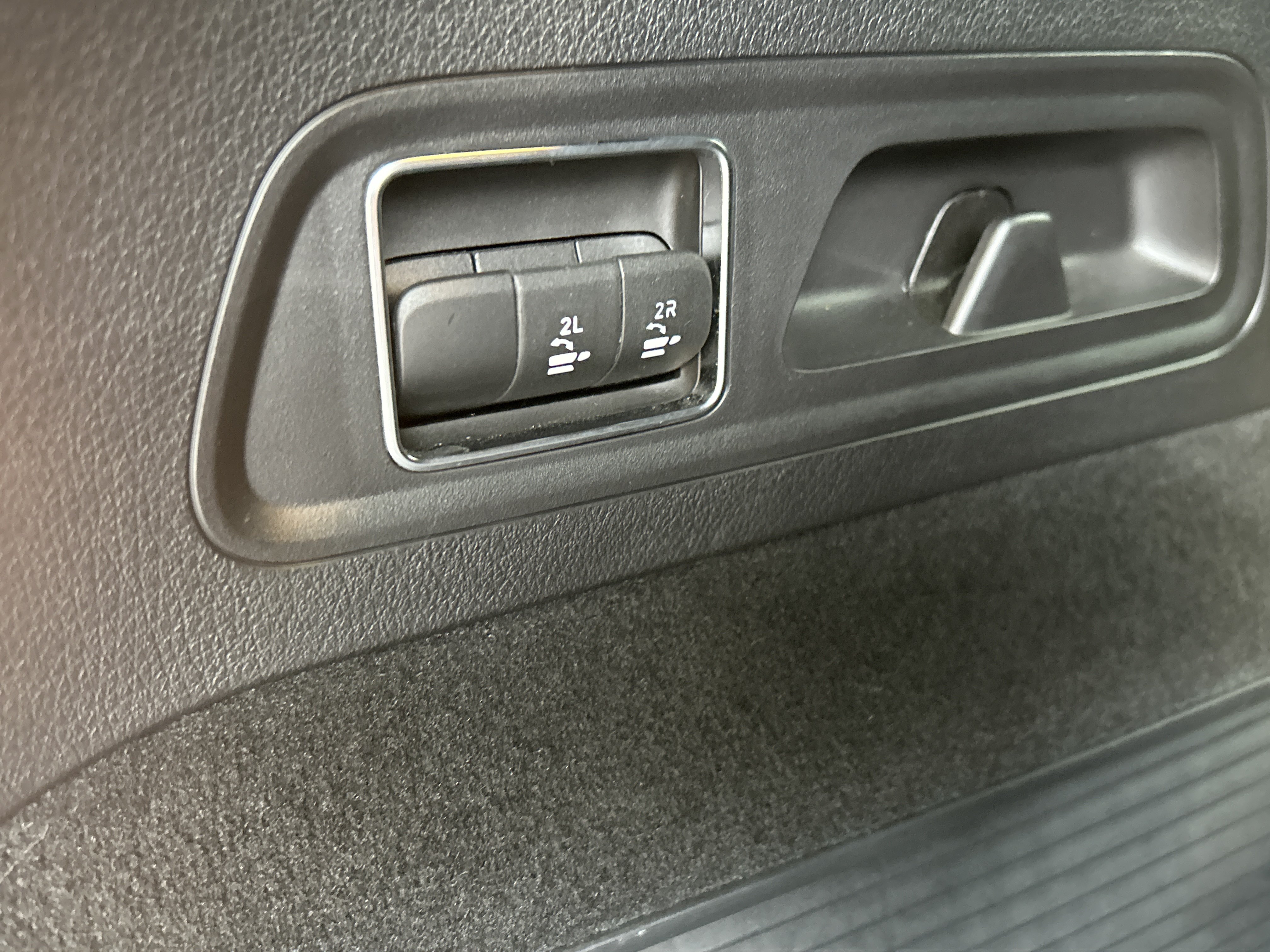 Certified 2025 Mercedes-Benz GLS 450 4MATIC image 11