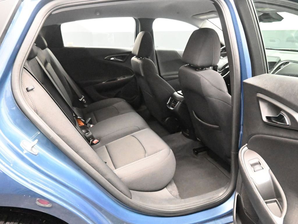 Used 2025 Chevrolet Malibu LT image 23