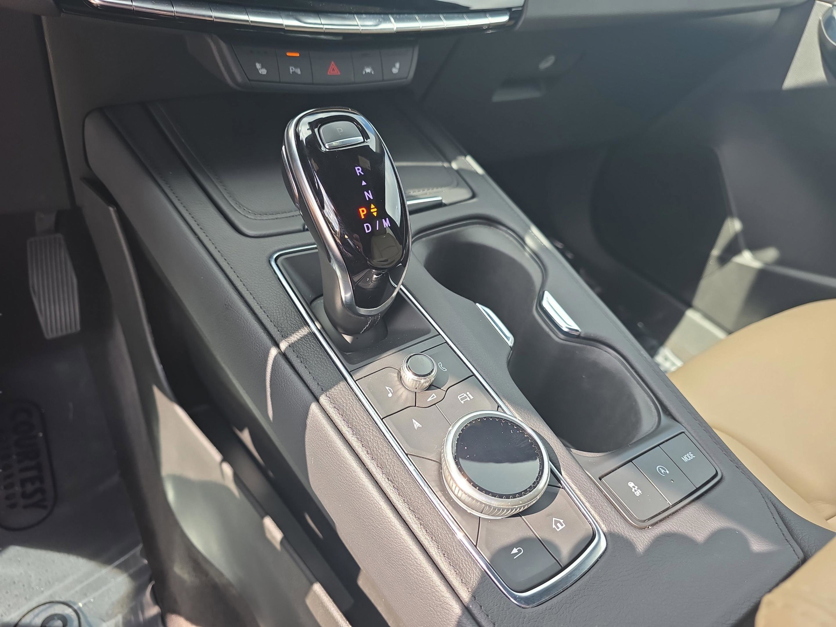 Used 2025 Cadillac XT4 Premium Luxury w/ Cold Weather Package FWD image 19