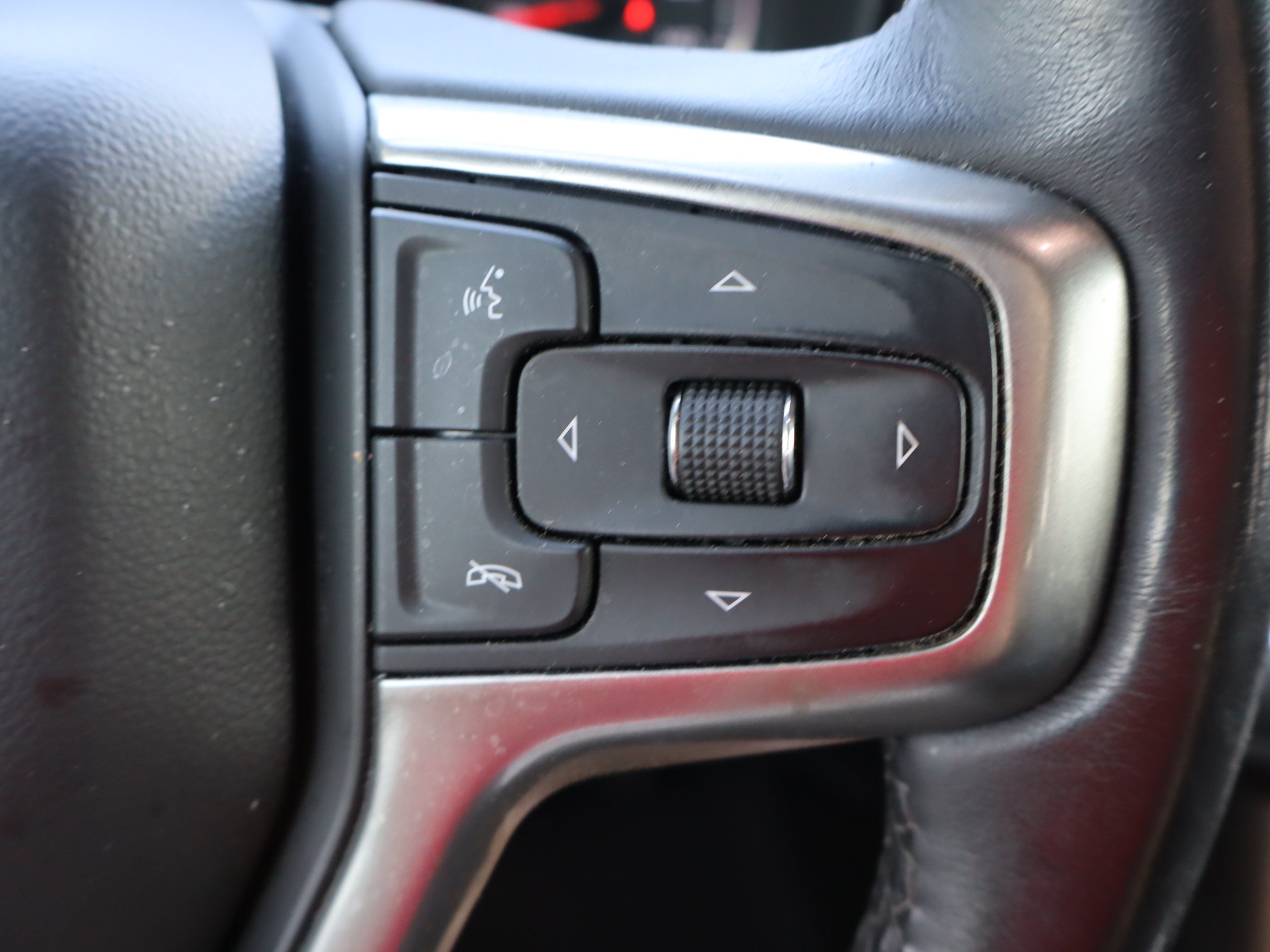 Used 2022 Chevrolet Tahoe LS RWD image 22