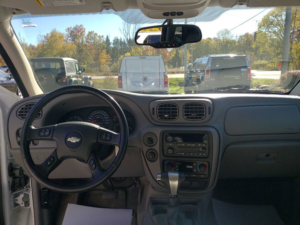 Used 2008 Chevrolet TrailBlazer LT image 12