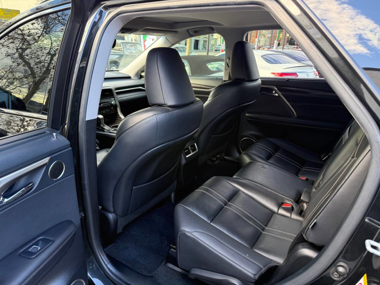 Used 2018 Lexus RX 350L Luxury w/ Accessory Package image 32