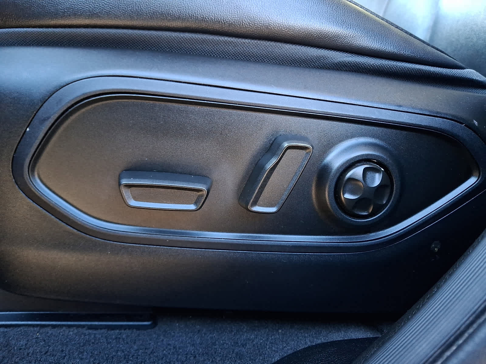 Used 2021 Jeep Grand Cherokee L Limited image 28