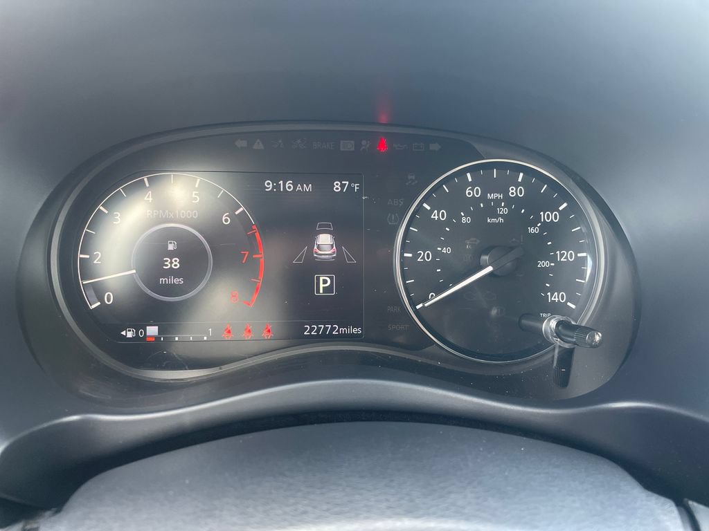 Certified 2024 Nissan Kicks SR w/ SR Premium Package FWD image 15