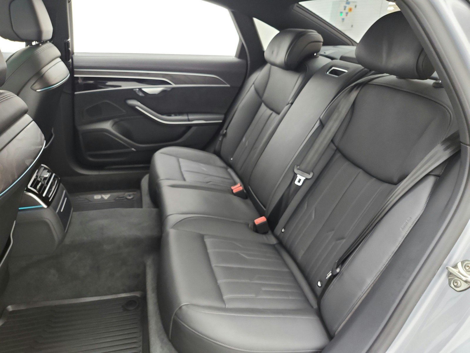 Used 2023 Audi A8 L 3.0T w/ Comfort Plus Package AWD/4WD image 13