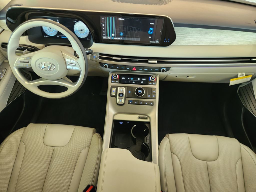 Used 2025 Hyundai Santa Fe Limited FWD image 26