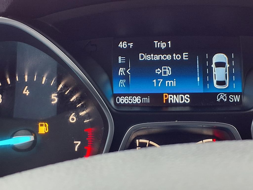 Used 2019 Ford Escape SEL image 17