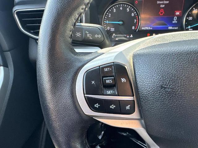 Certified 2022 Ford Explorer XLT w/ Equipment Group 202A image 22