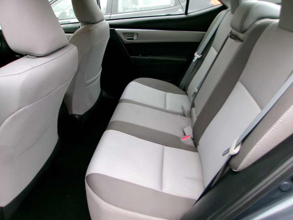 Used 2017 Toyota Corolla LE w/ Carpet Mat Package (TMS) image 11