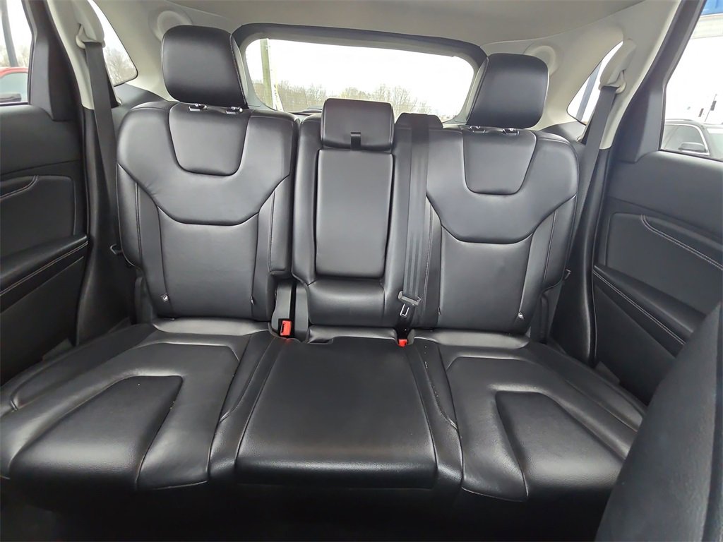 Used 2022 Ford Edge Titanium image 27