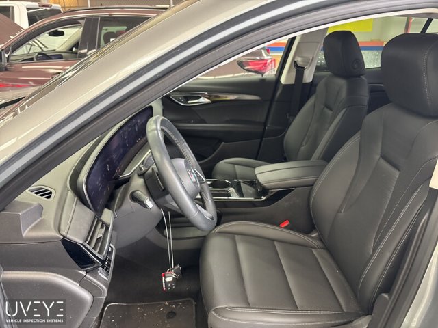 Used 2024 Buick Envision Preferred AWD/4WD image 3