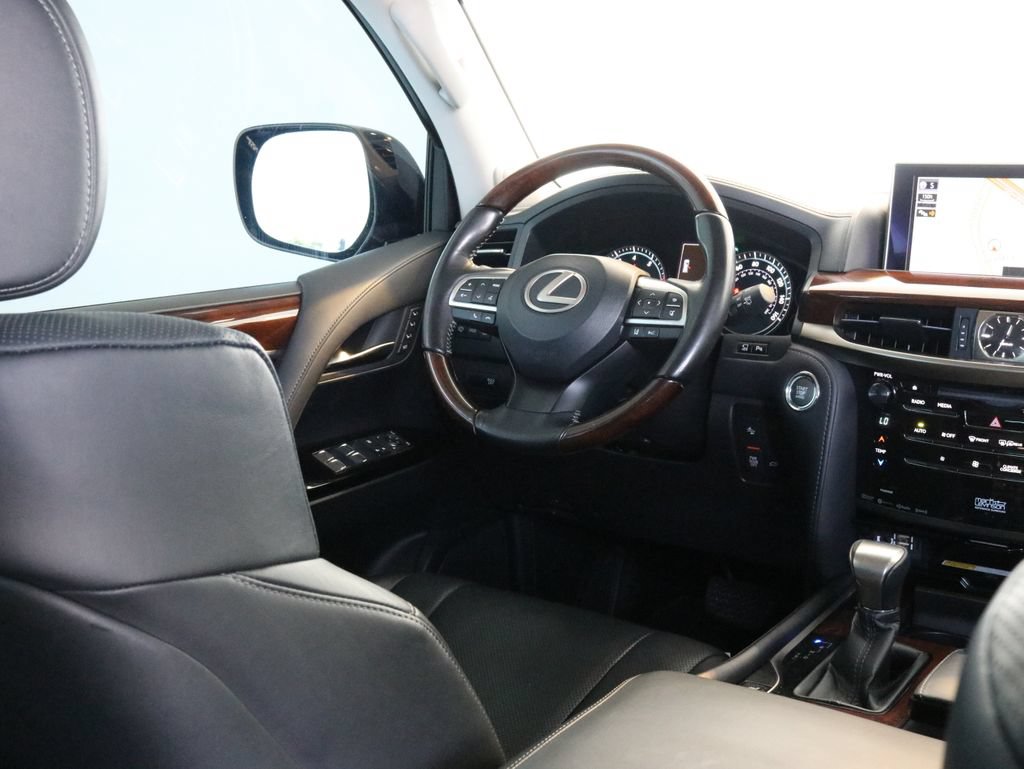 Used 2017 Lexus LX 570 4WD w/ Luxury Package image 45