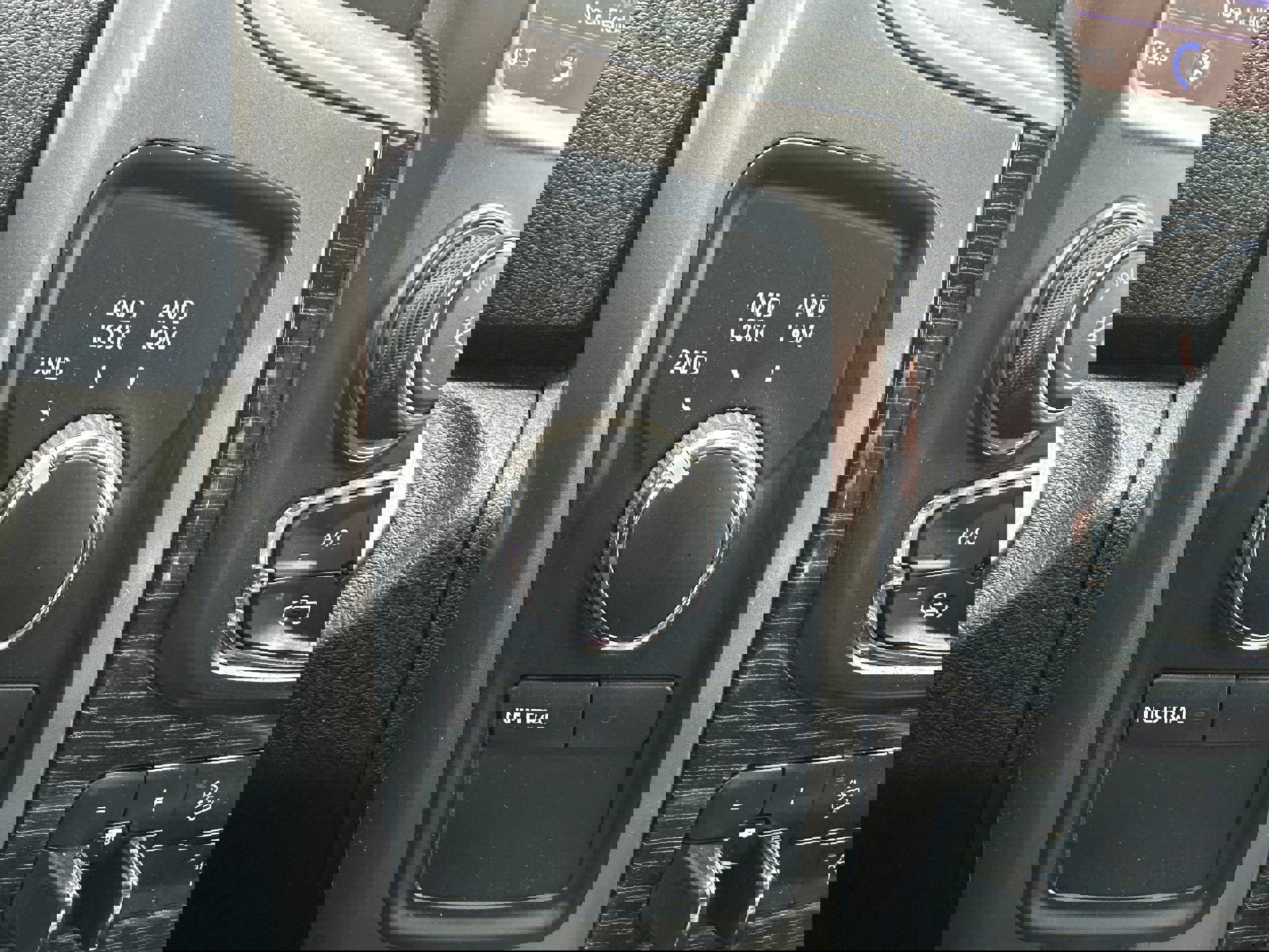 Used 2018 RAM 2500 Limited image 23