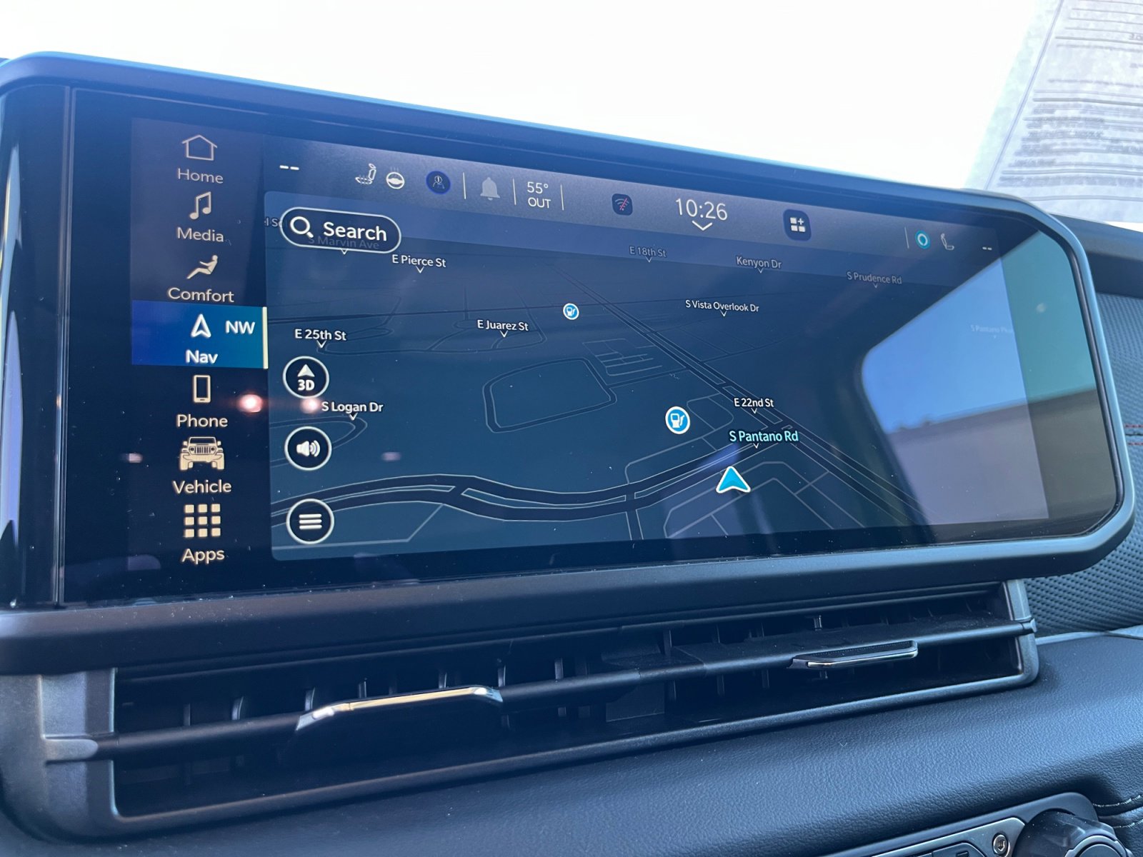 Used 2025 Jeep Wrangler Unlimited Rubicon w/ Technology Group image 27