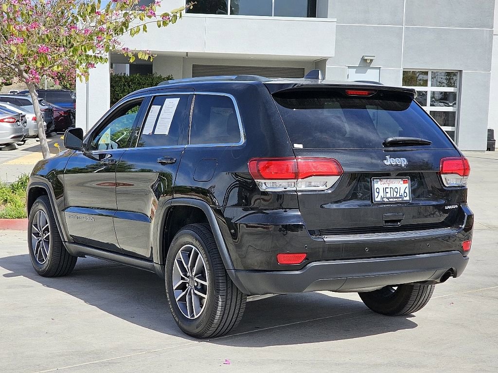 Used 2020 Jeep Grand Cherokee Laredo w/ 18" Wheel & 8.4" Radio Group image 14