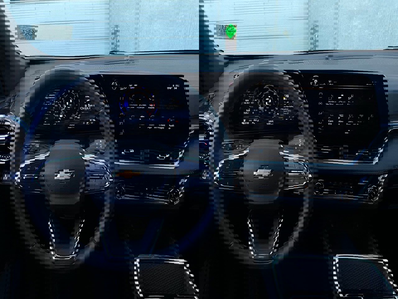 Used 2025 Chevrolet Equinox LT image 13