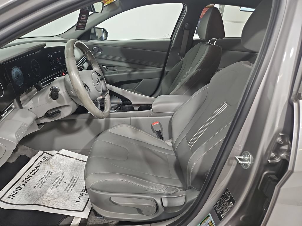 Certified 2023 Hyundai Elantra SEL w/ Convenience Package FWD image 11