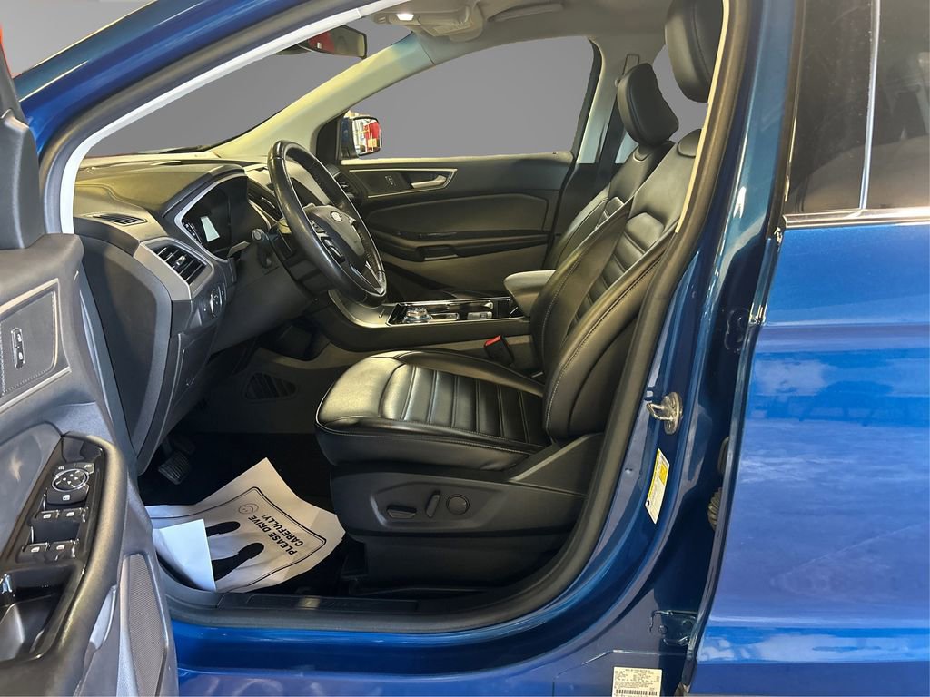 Certified 2020 Ford Edge SEL w/ Cold Weather Package AWD/4WD image 9