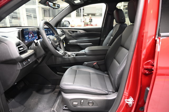 New 2027 Chevrolet Traverse LT w/ Driver Confidence Package FWD image 9