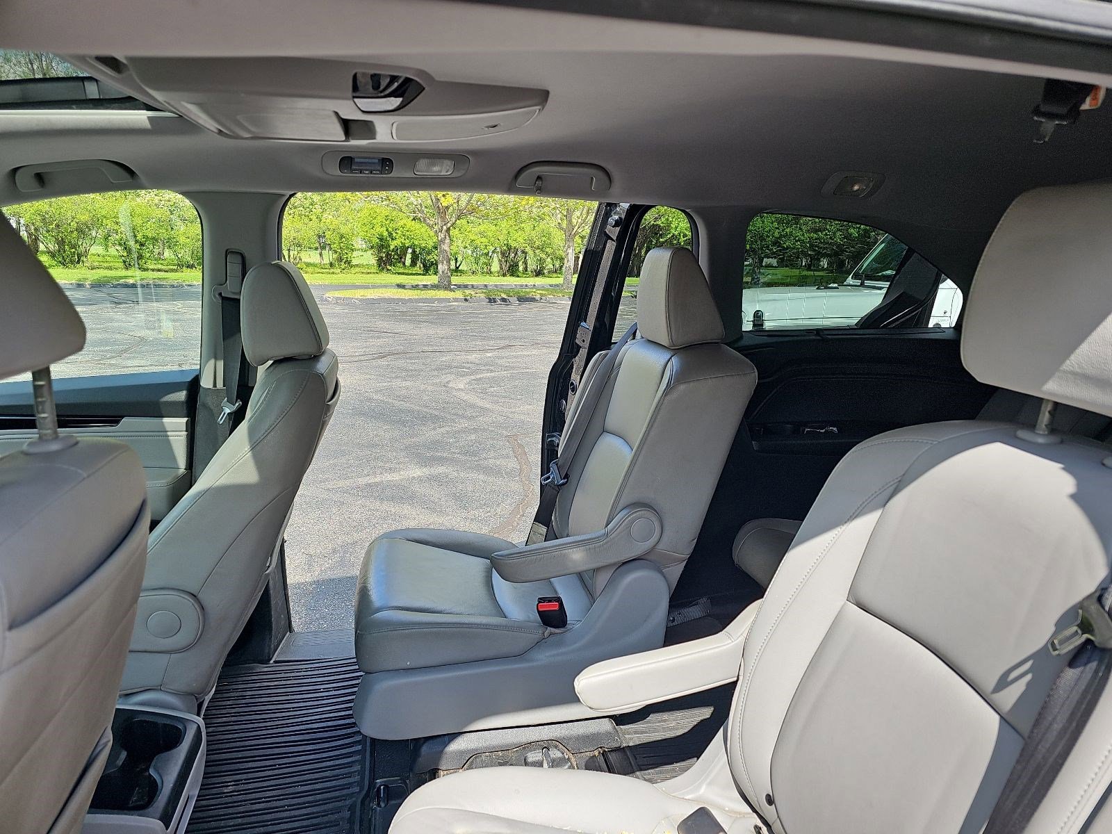 Used 2020 Honda Odyssey Elite image 16