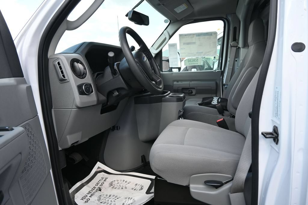 New 2025 Ford E-350 and Econoline 350 Super Duty w/ Power Equipment Group RWD image 11