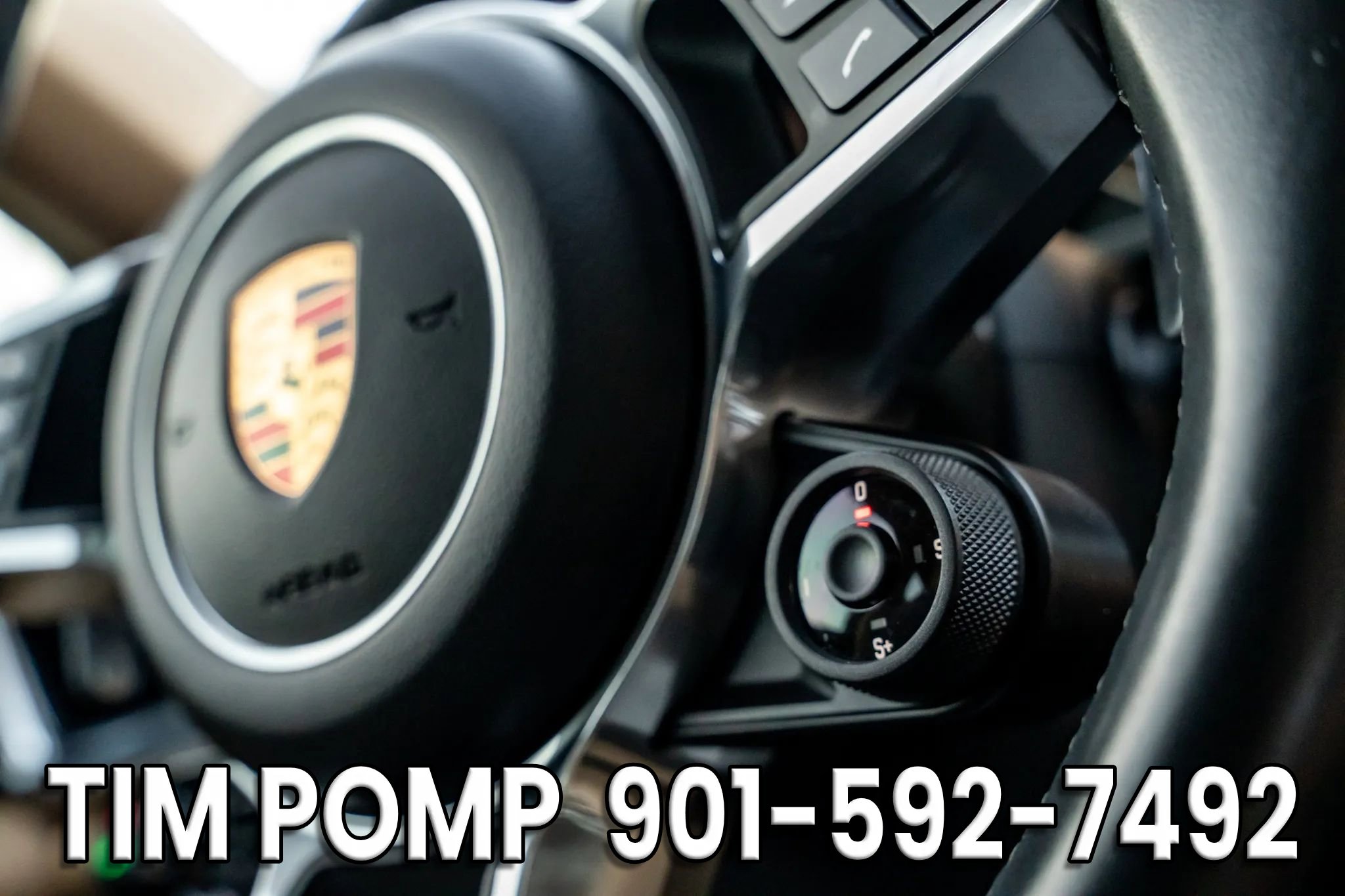 Used 2018 Porsche Panamera 4S image 32