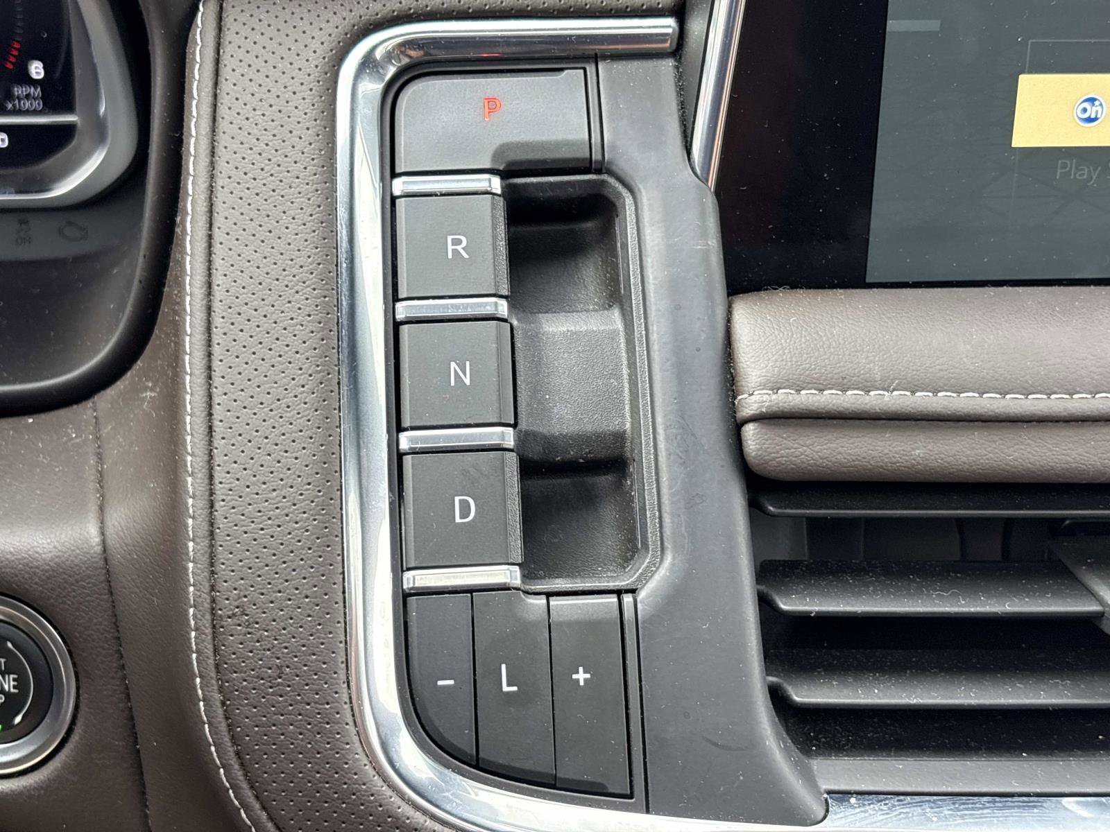 Certified 2023 GMC Yukon SLT w/ SLT Luxury Package image 23