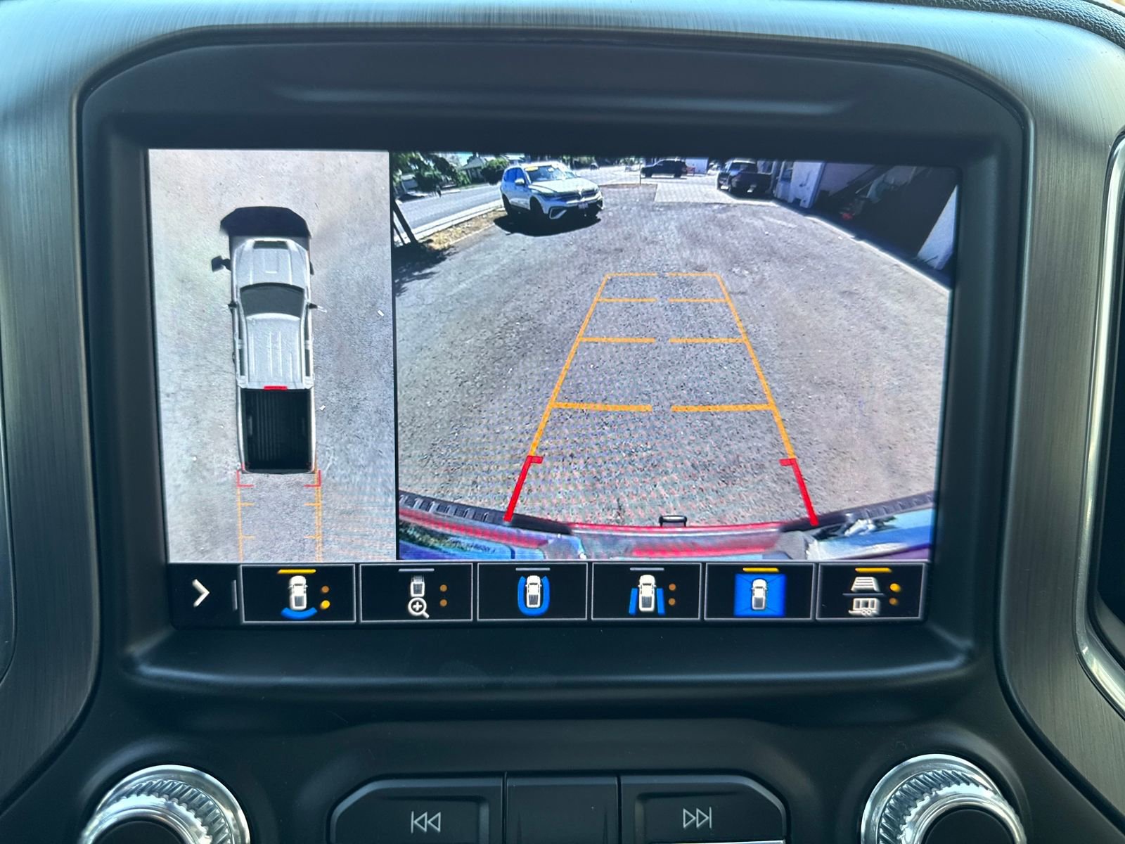 Used 2023 GMC Sierra 3500 Denali w/ Denali Ultimate Package image 20