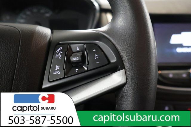 Used 2022 Chevrolet Trax LT w/ LT Convenience Package image 20