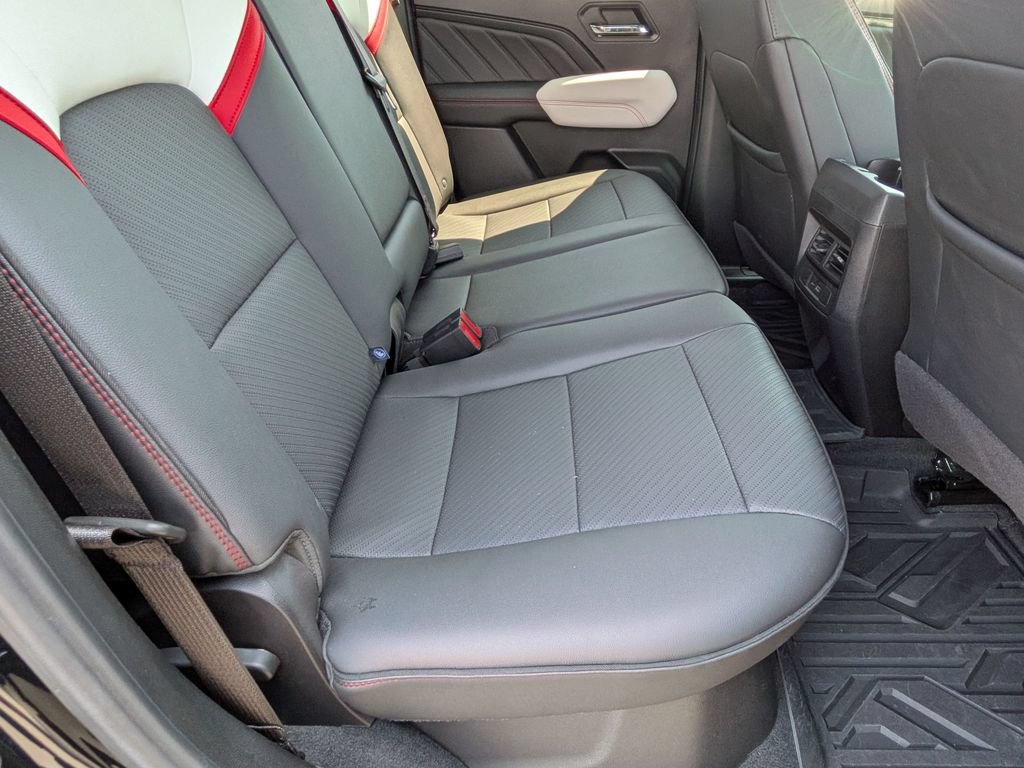 Used 2024 GMC Canyon AT4X AWD/4WD image 19