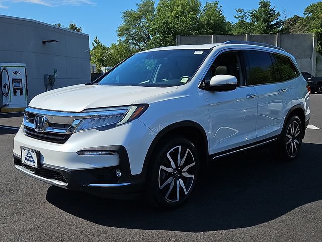 Certified 2022 Honda Pilot Touring image 3