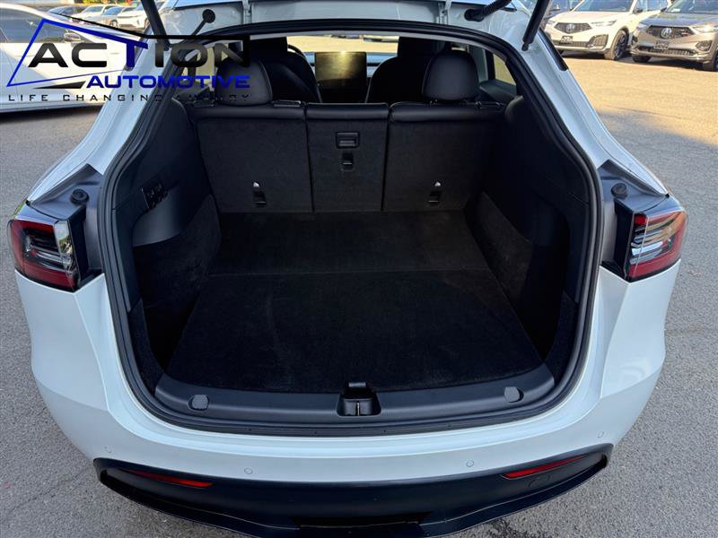 Used 2022 Tesla Model Y Performance AWD/4WD image 18