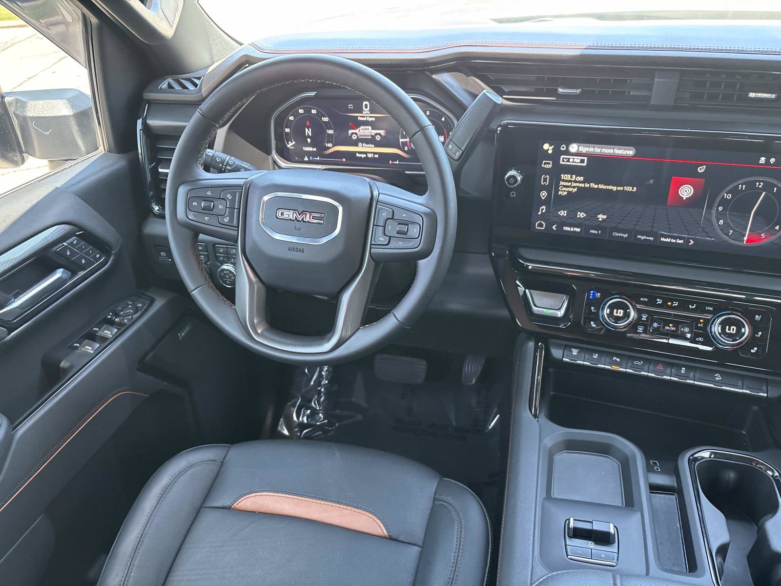 Used 2026 GMC Sierra 2500 AT4 w/ AT4 Premium Plus Package AWD/4WD image 28