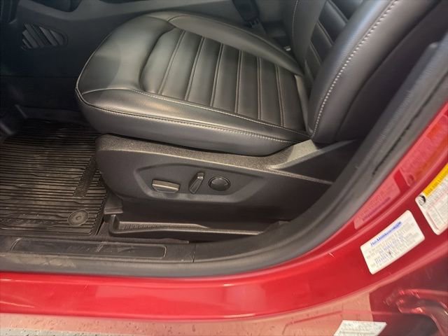 Used 2024 Ford Edge SEL w/ Convenience Package AWD/4WD image 12