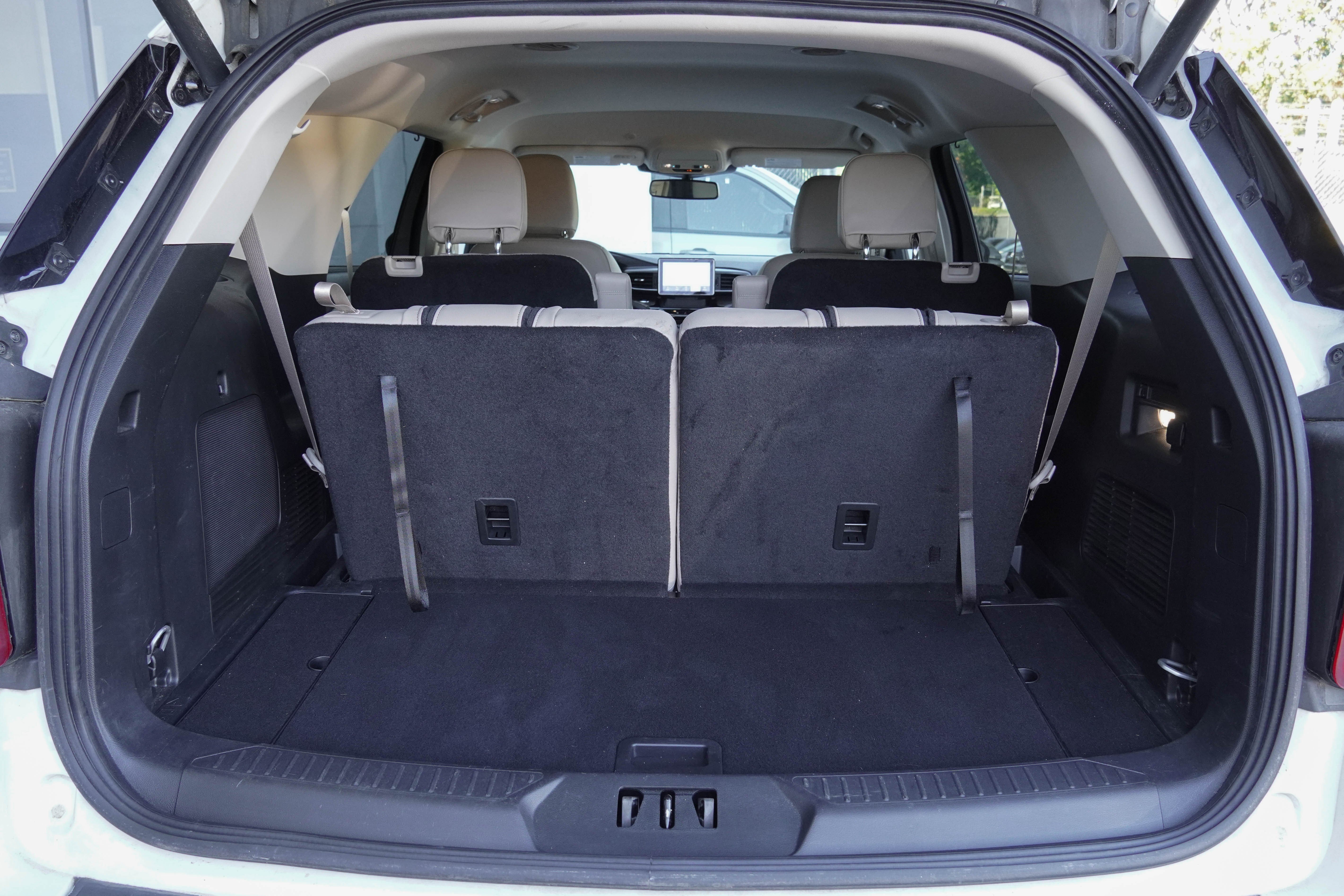 Used 2024 Ford Explorer Limited RWD image 39
