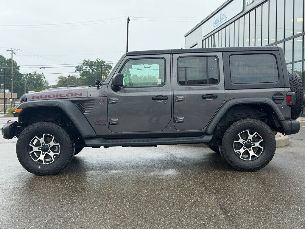 Used 2021 Jeep Wrangler Unlimited Rubicon w/ Cold Weather Group AWD/4WD image 2