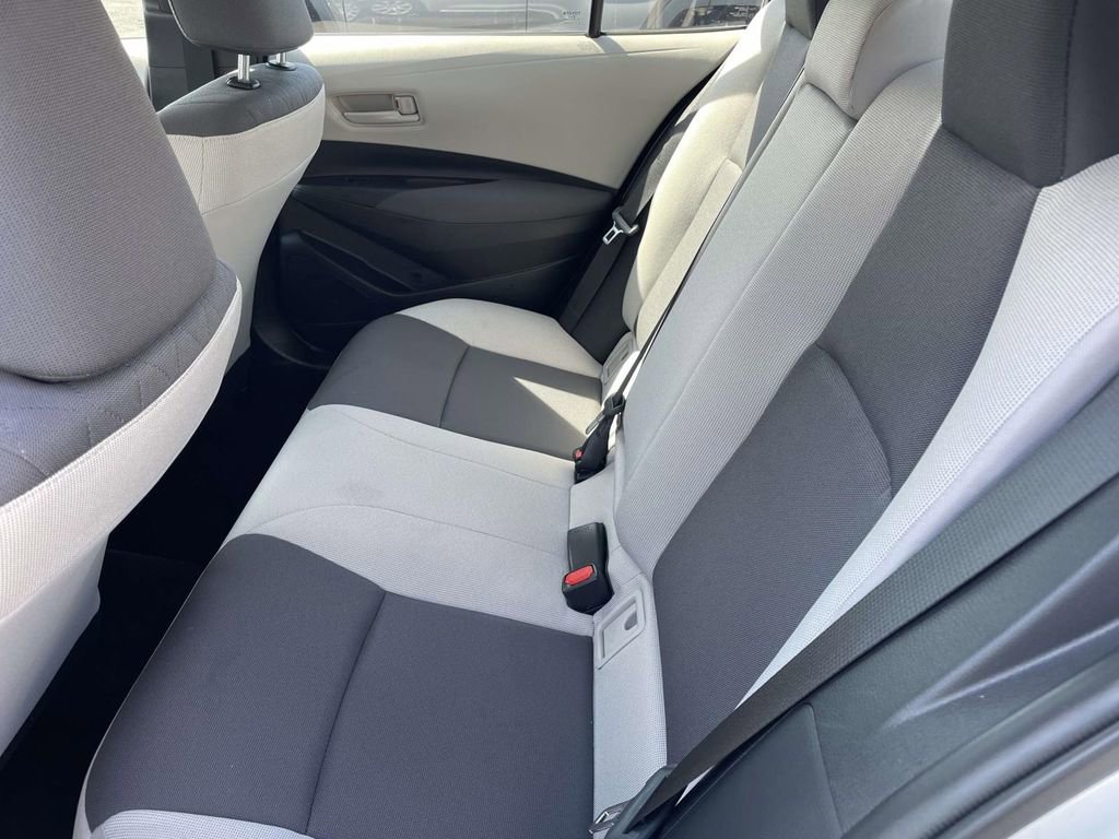 Used 2025 Toyota Corolla LE image 22