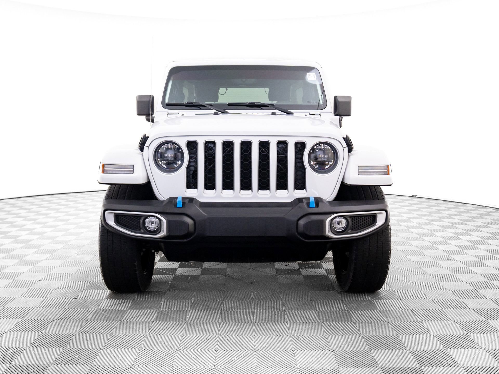 Used 2023 Jeep Wrangler Unlimited Sahara w/ Cold Weather Group image 10