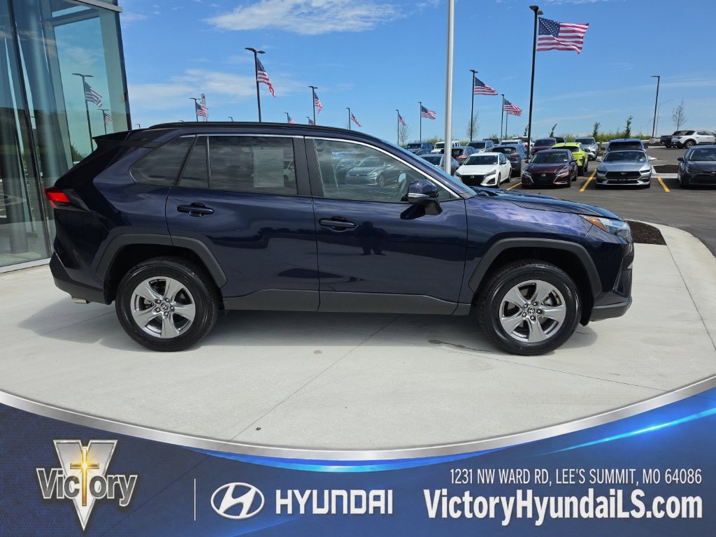 Used 2025 Toyota RAV4 XLE AWD/4WD image 6