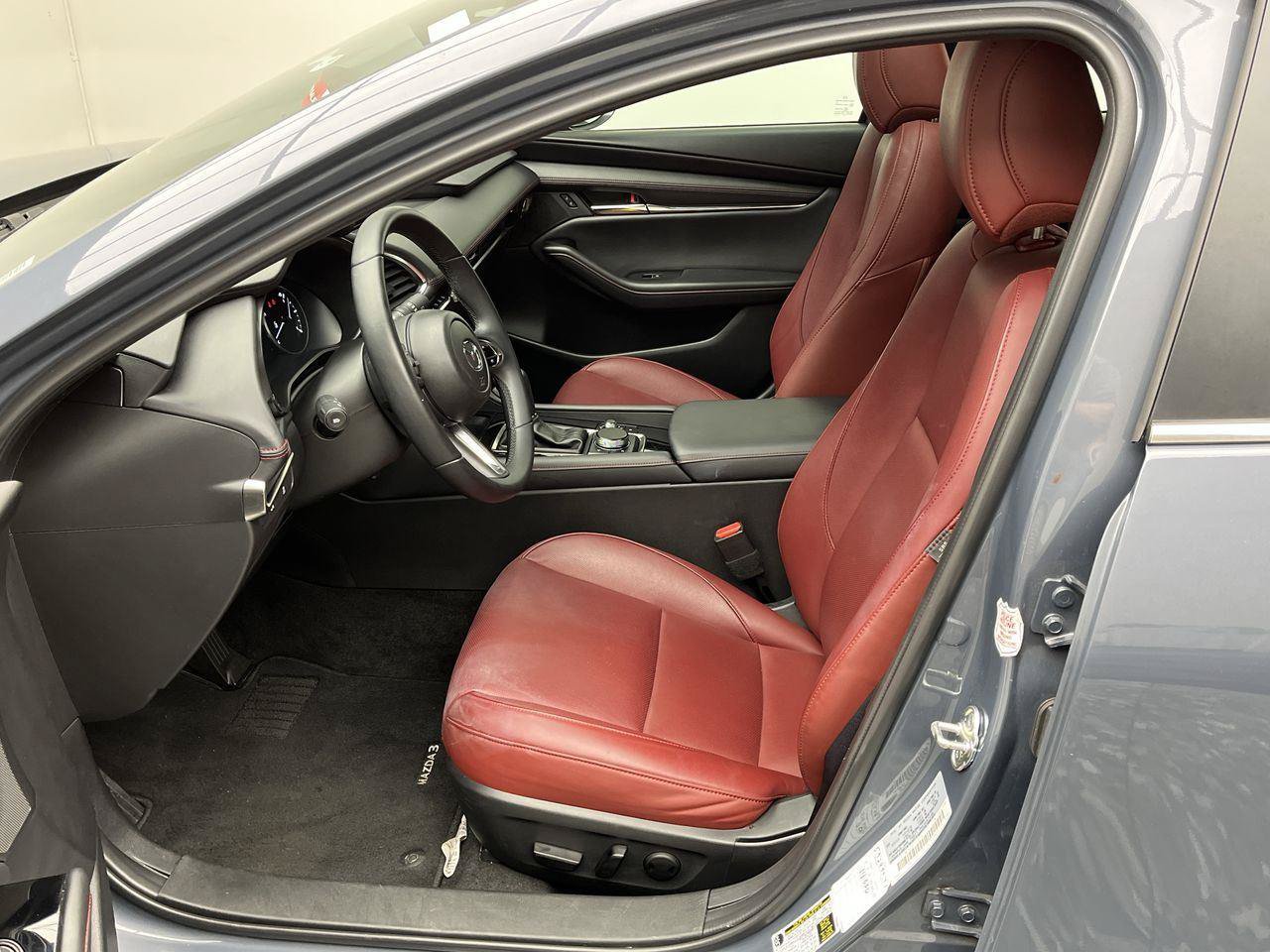 Certified 2026 MAZDA MAZDA3 Carbon AWD/4WD image 3